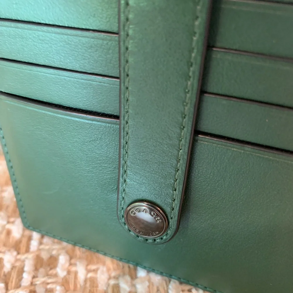 Coach Green Leather Card Holder with Snap Strap - Picture 7 of 12